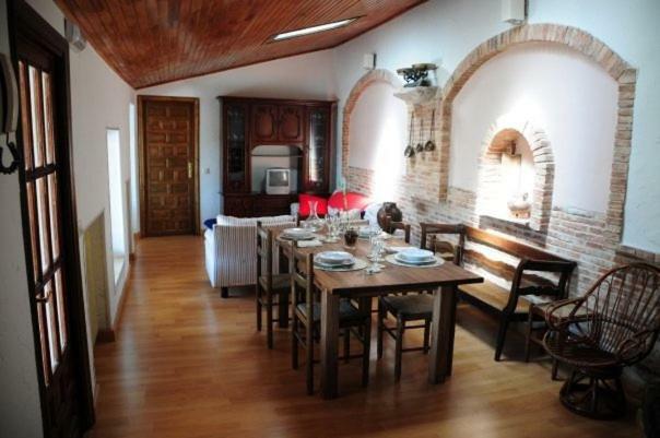 La Huerta Del Rivero San Esteban De Gormaz Luaran gambar
